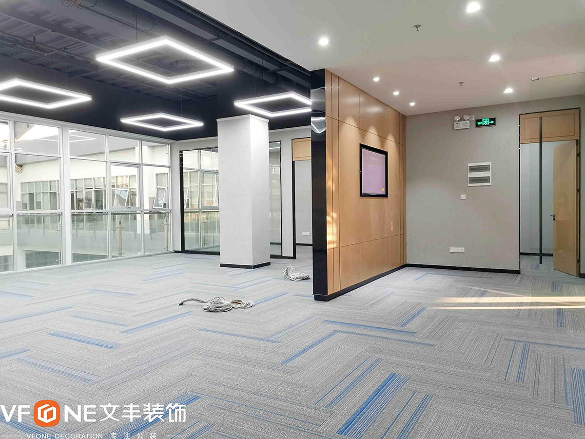 辦公室裝修哪家好-深圳辦公設(shè)計(jì)裝修工裝公司-冬雨季施工技術(shù)措施